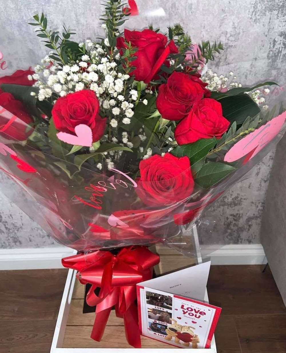 6 Red Roses Product Image